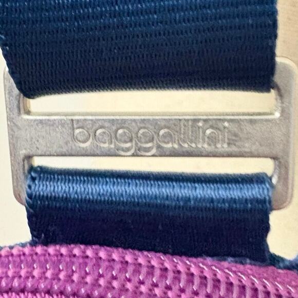 Baggallini Striped Nylon Crossbody Bag Travel Purse Adjustable Strap Lightweight - Picture 5 of 11